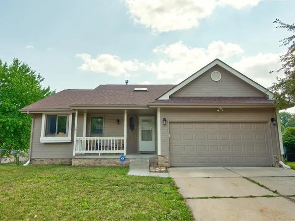 12667 Grand Ave, Omaha, NE 68164
