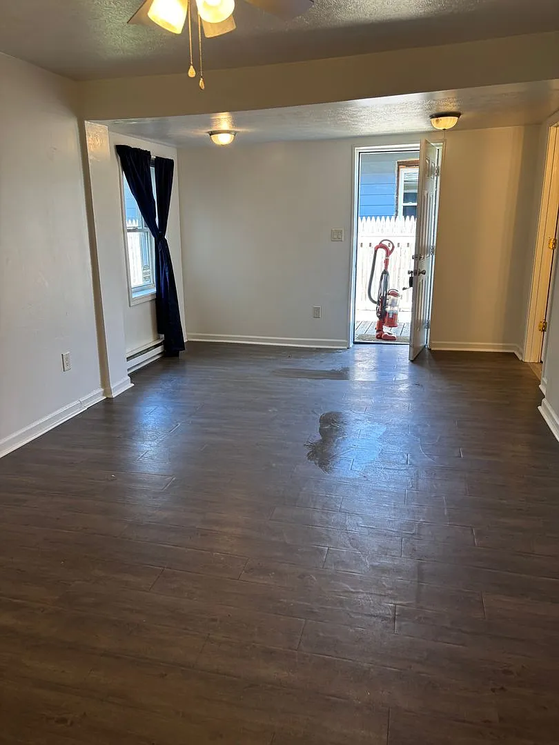 2408 Brown Street — Photo 3