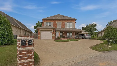 1016 Villa Photo 1