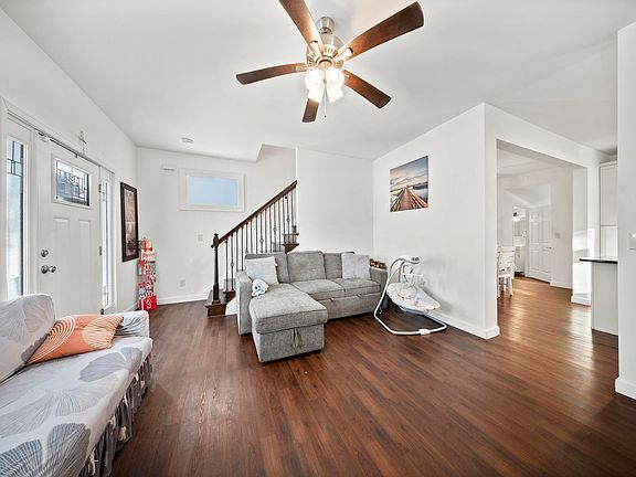 3rd image of 362 Ringo St