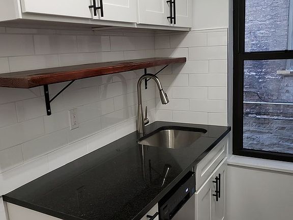 5th image of 535 W 162nd St #4