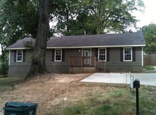 2725 E Skyline Cir, Memphis, TN 38127