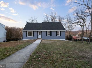 5 Marshall Cir, Downingtown, PA 19335