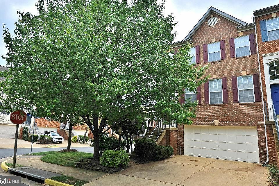 1st image of 5301 Jesmond St