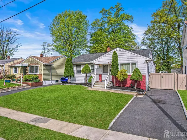 188 Creemer Ave, Iselin, NJ 08830