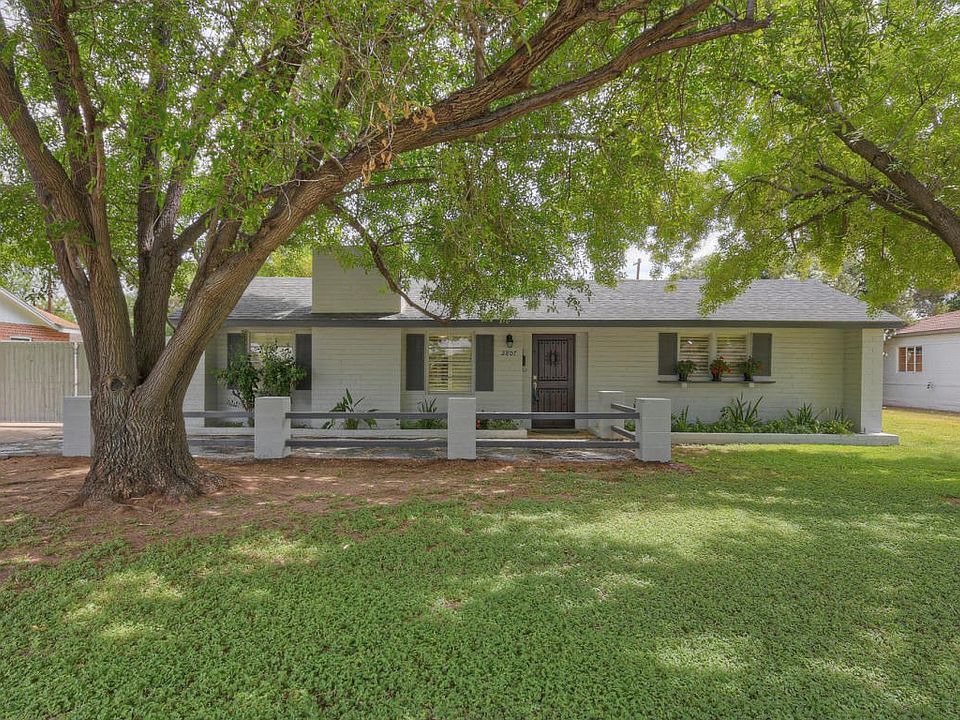 2807 N 21st St Phoenix AZ-large-001-11-M