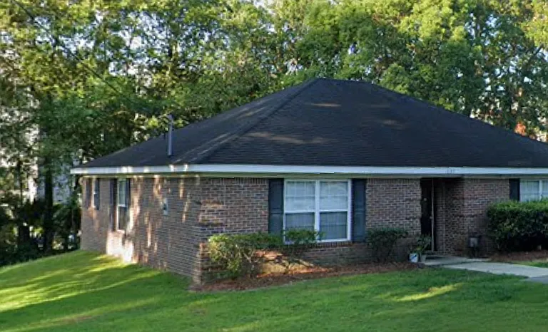 1827 Westminster Dr #B — Photo 1
