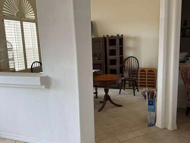 2902 N Udall St — Photo 3