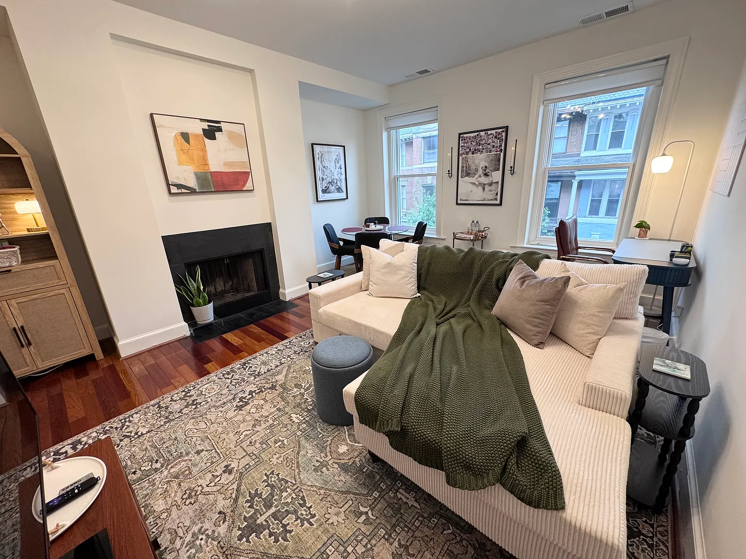 1 bed, 700 sqft, $3,150 — Photo 1