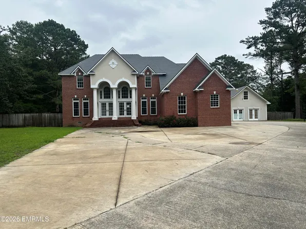 7736 Confederate Dr, Meridian, MS 39305