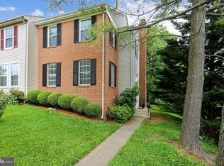 2 Sebastiani Blvd, Gaithersburg, MD 20878