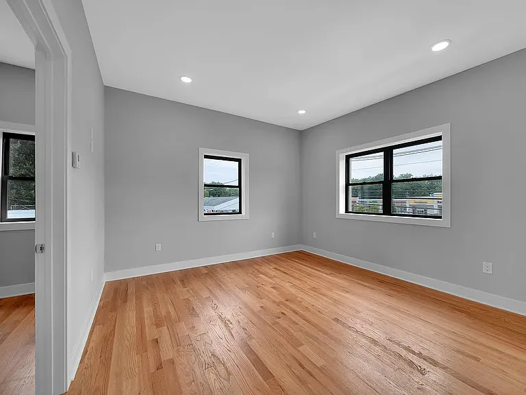 280 Pascack Rd #1 — Photo 4