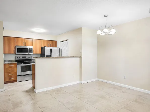 1001 Crystal Way #M, Delray Beach, FL 33444