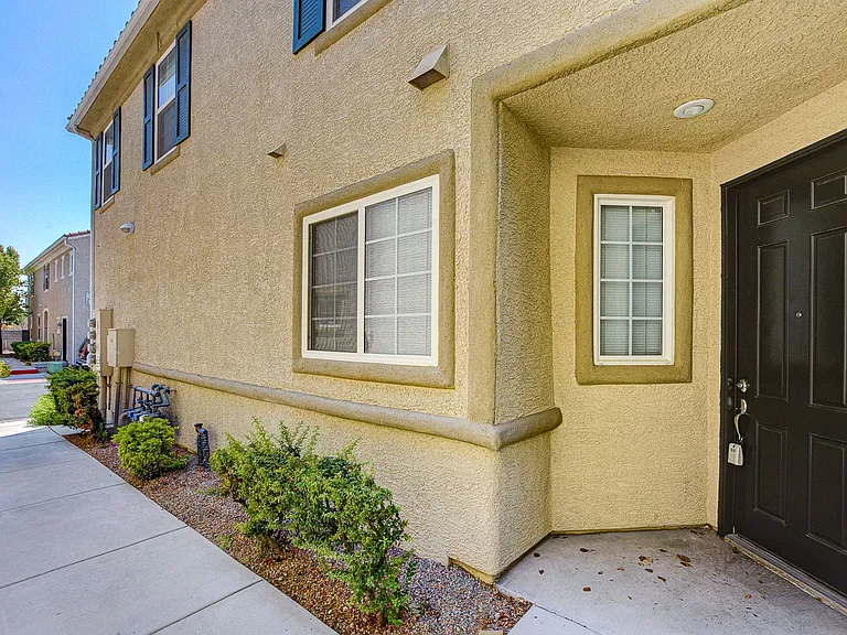 3909 Sweet Pine St #102 — Photo 5
