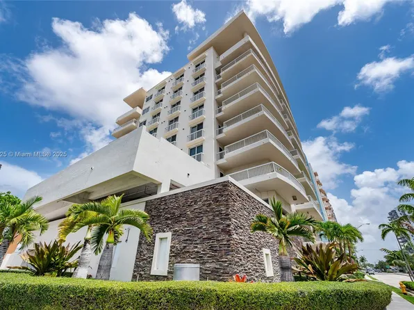 2400 SW 27th Ave APT 402, Miami, FL 33145