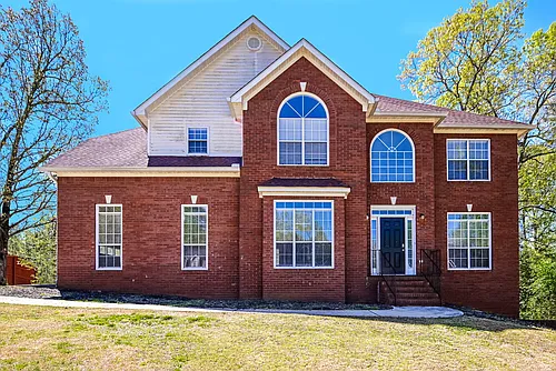 135 Stratmore Pl Photo 1