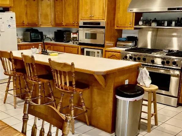 131 Hinson Rd, Coushatta, LA 71019