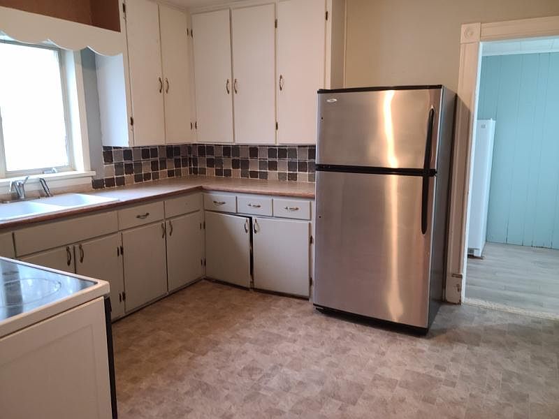 2nd image of 6407 Garfield Ave