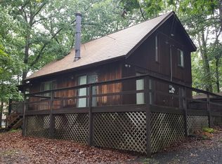 6192 Decker Rd, Bushkill, PA 18324