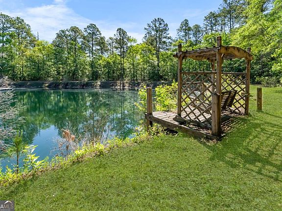 2nd image of 2865 Rincon Stillwell Rd