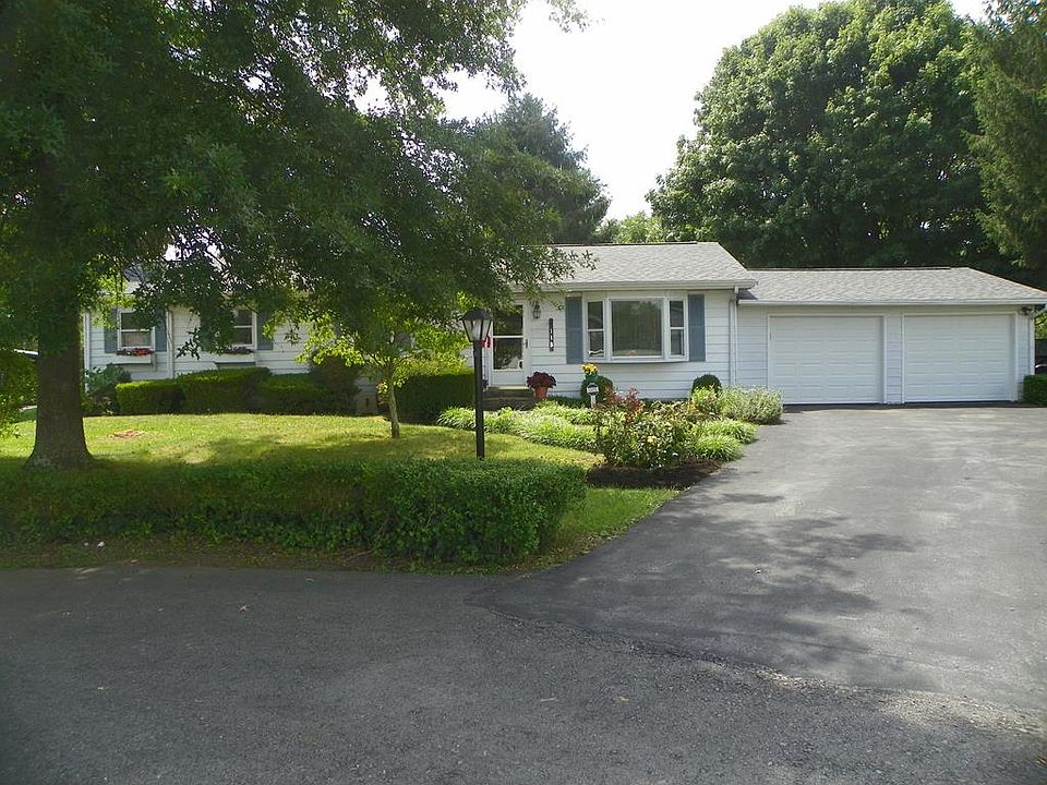 1st image of 118 Meadow Pl