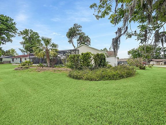 2nd image of 5621 Touro Dr