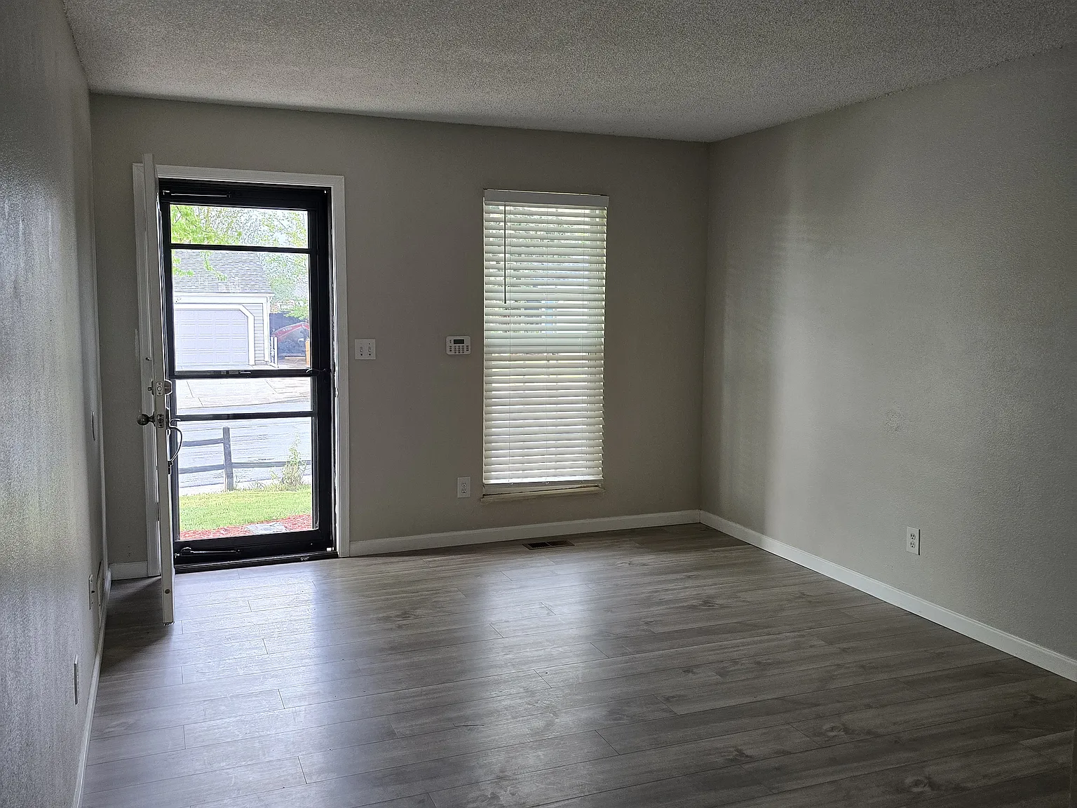 3 bed, 1362 sqft, $2,850 — Photo 4