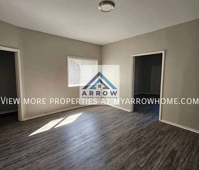 1632 Dewey Ave — Photo 5
