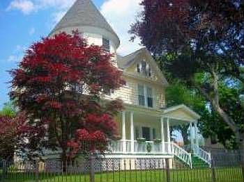 1st image of 223 Elwood Ave
