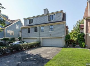 28 Tanager Ct, Wayne, NJ