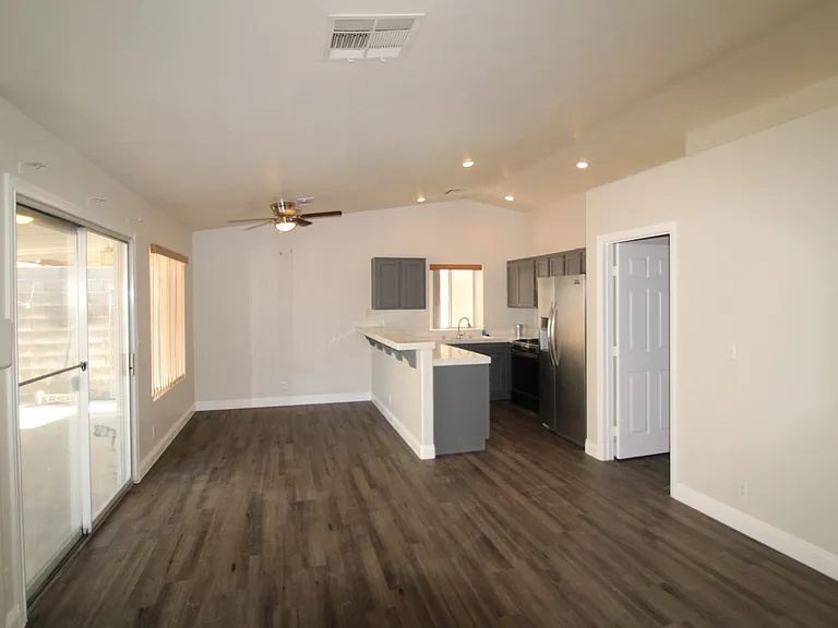 916 Clubview Dr #179-16-025 — Photo 5