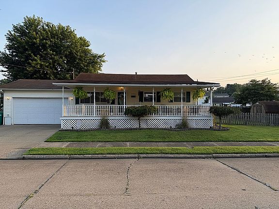 2nd image of 2513 23rd Ave