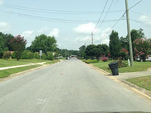 5th image of 3730 Cherry Laurel Dr