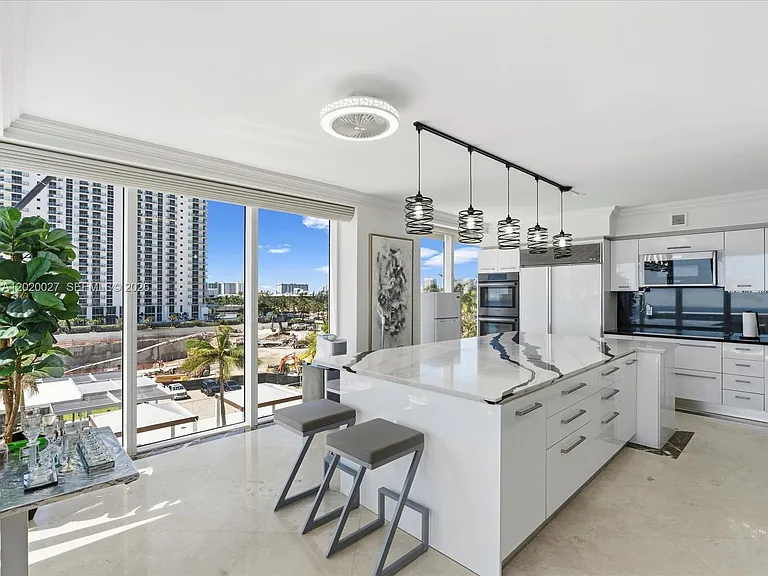 18911 Collins Ave #601 — Photo 10