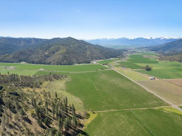 13317 Mc Adams Creek Rd, Fort Jones, CA 96032