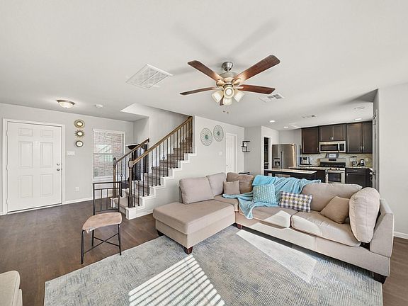 4th image of 2044 Ezell Dr