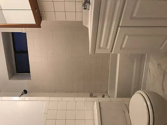 Rented by Urban Real Estate Property Group Inc | media 7