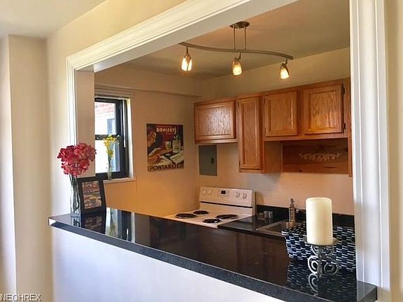 5th image of 11720 Edgewater Dr APT 718