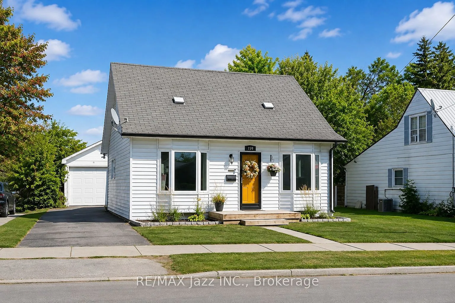 3 bed, $2,450 — Photo 1