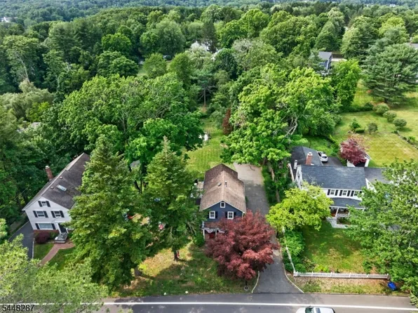 79 W Main St, Mendham Boro, NJ 07945