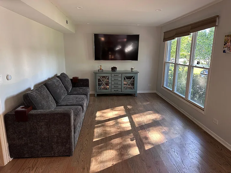 809 Justina St — Photo 19