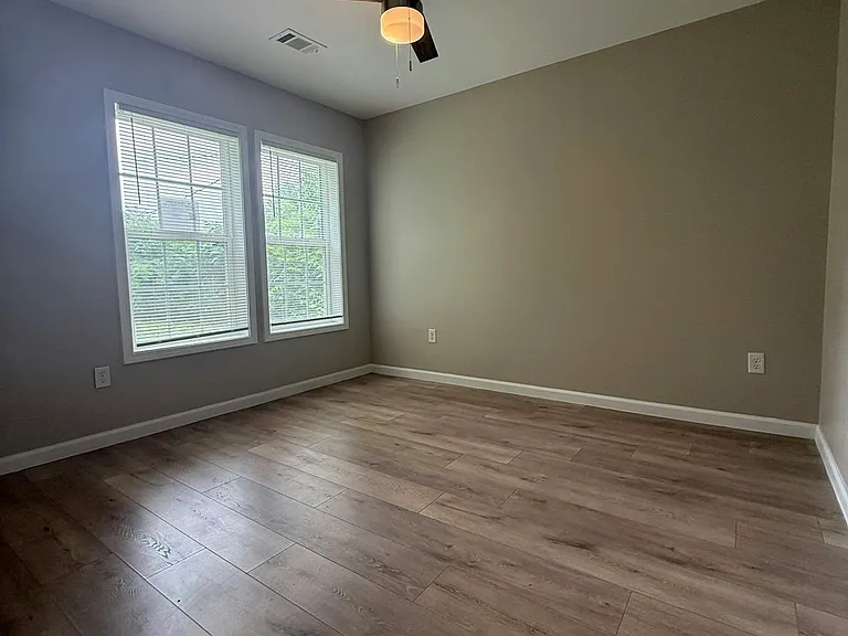 86 W Dempster Ave — Photo 7