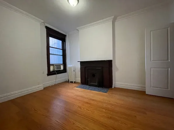 26 Third Street image 4 of 12