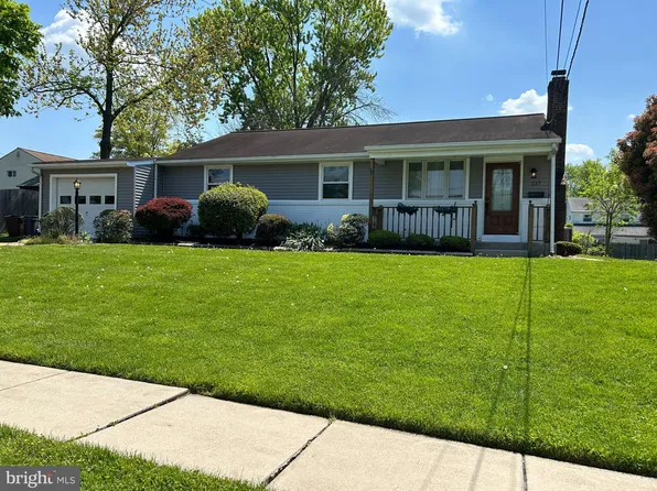 117 Eaton Pl, Voorhees, NJ 08043