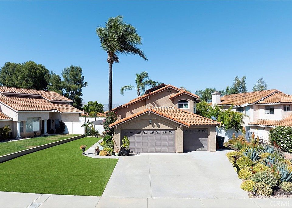 1st image of 20516 Nathan Dr