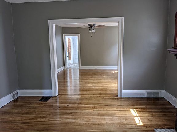 3rd image of 783 Columbus Pkwy
