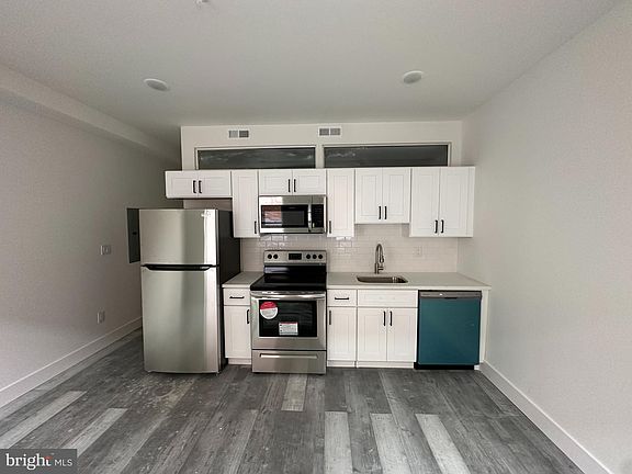4th image of 1715 N 42nd St #3