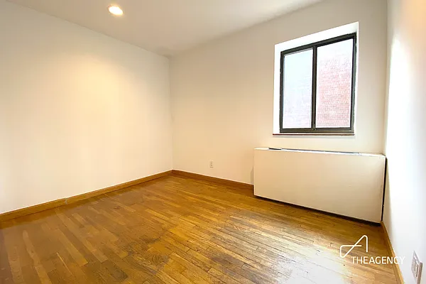 Rented by The Agency | media 9