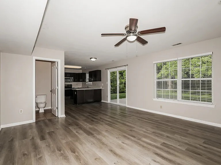 18864 Prairie Crossing Dr — Photo 6