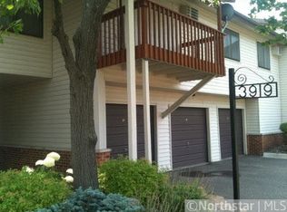 3919 Foss Rd, Minneapolis, MN 55421